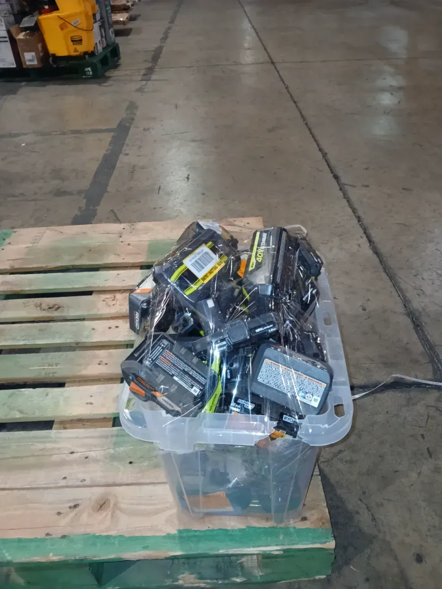 Box of non-functional batteries from various brands - image 1