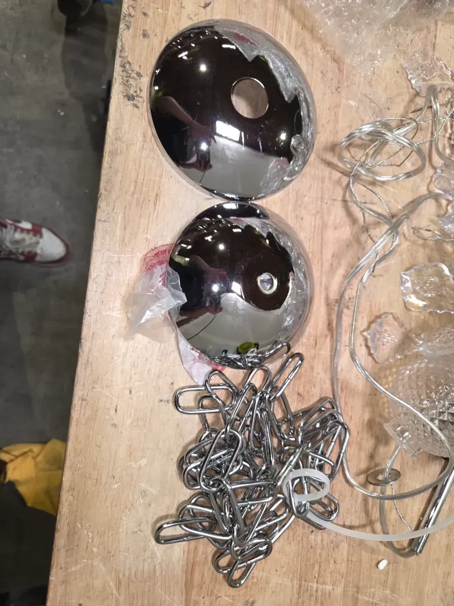 Maria Theresa 6-Light Chrome with Clear Acrylic Chandelier - image 4