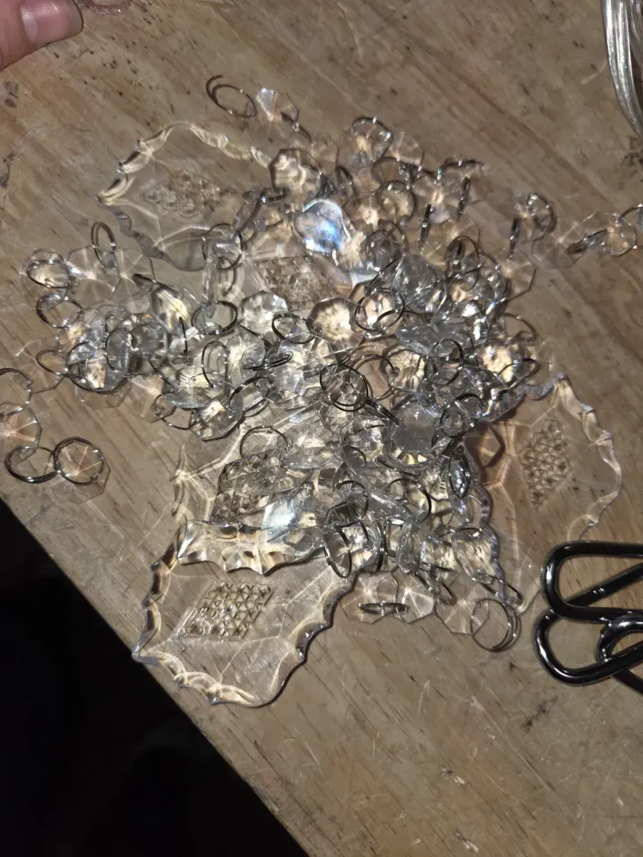 Maria Theresa 6-Light Chrome with Clear Acrylic Chandelier - image 6