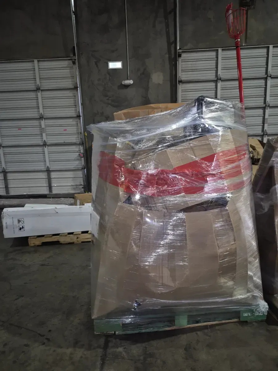 Gaylord of mixed Home Depot merchandise - image 2