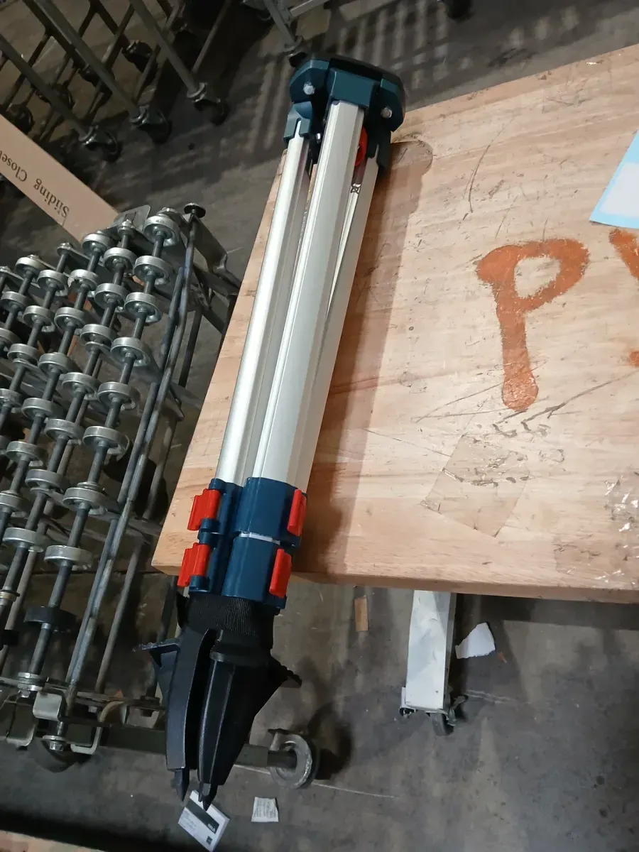 Bosch 63 in. Aluminum Tripod for Rotary Laser Level with Quick Clamp and Shoulder Strap - image 2