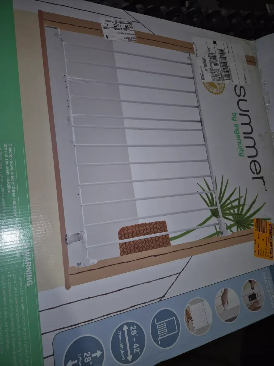 Stairway 42W Series Safety Pet and Baby Gate,28 in. to 42 in. Wide, 28 in. Tall,for Stairway or Hallways, 29.29 in. Tall - image 3