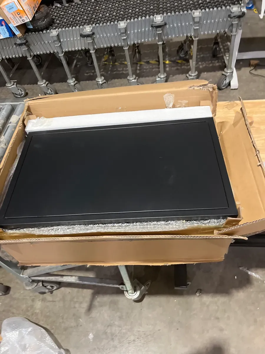 RV Steps, 4-Step 57.3 in. H RV Stairs, 440 lbs. Load Capacity, Thickened Carbon Steel, With Handrail, Non-Slip Steps - image 4