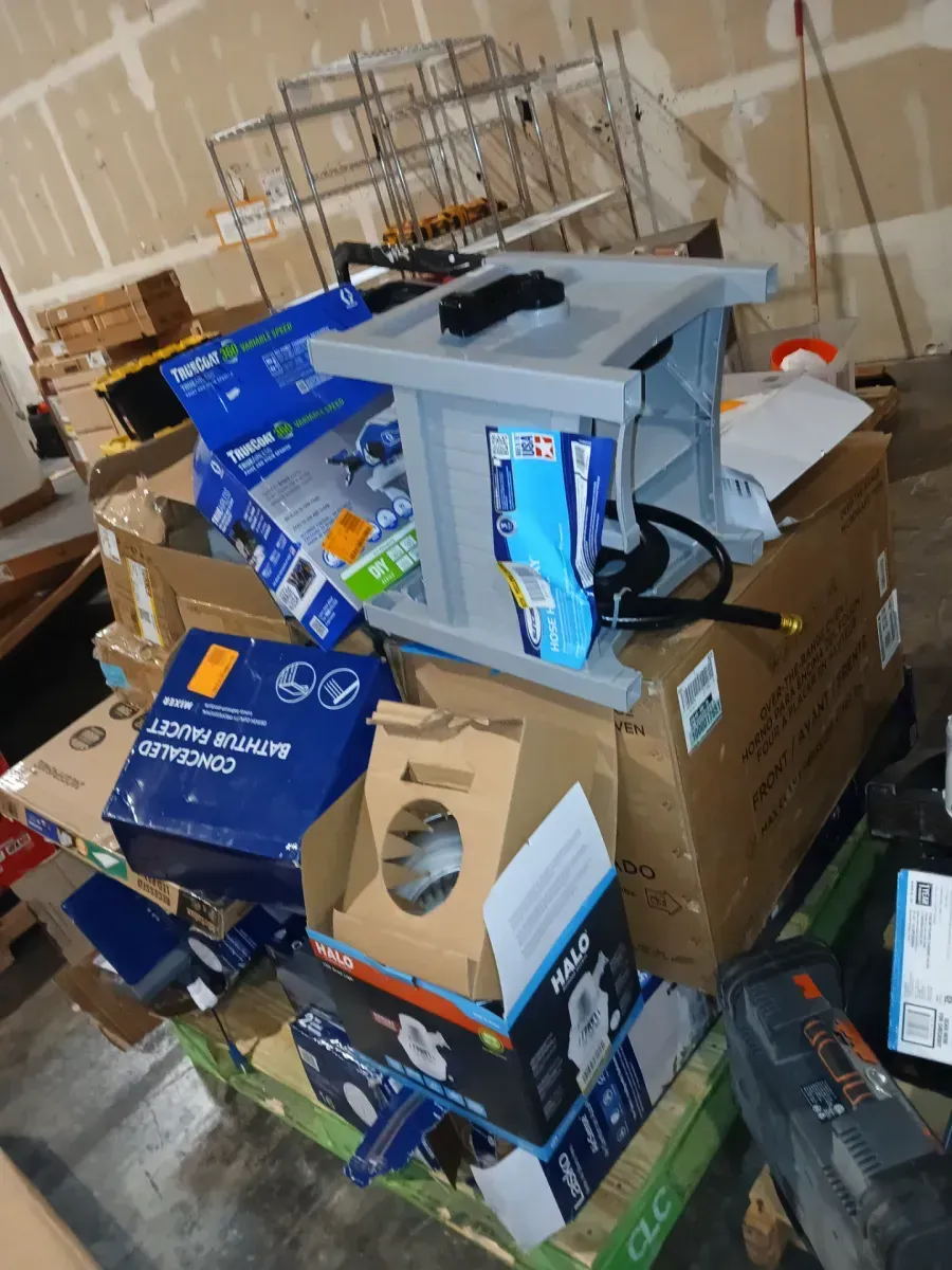 Pallet of broken, non-functional products - image 4