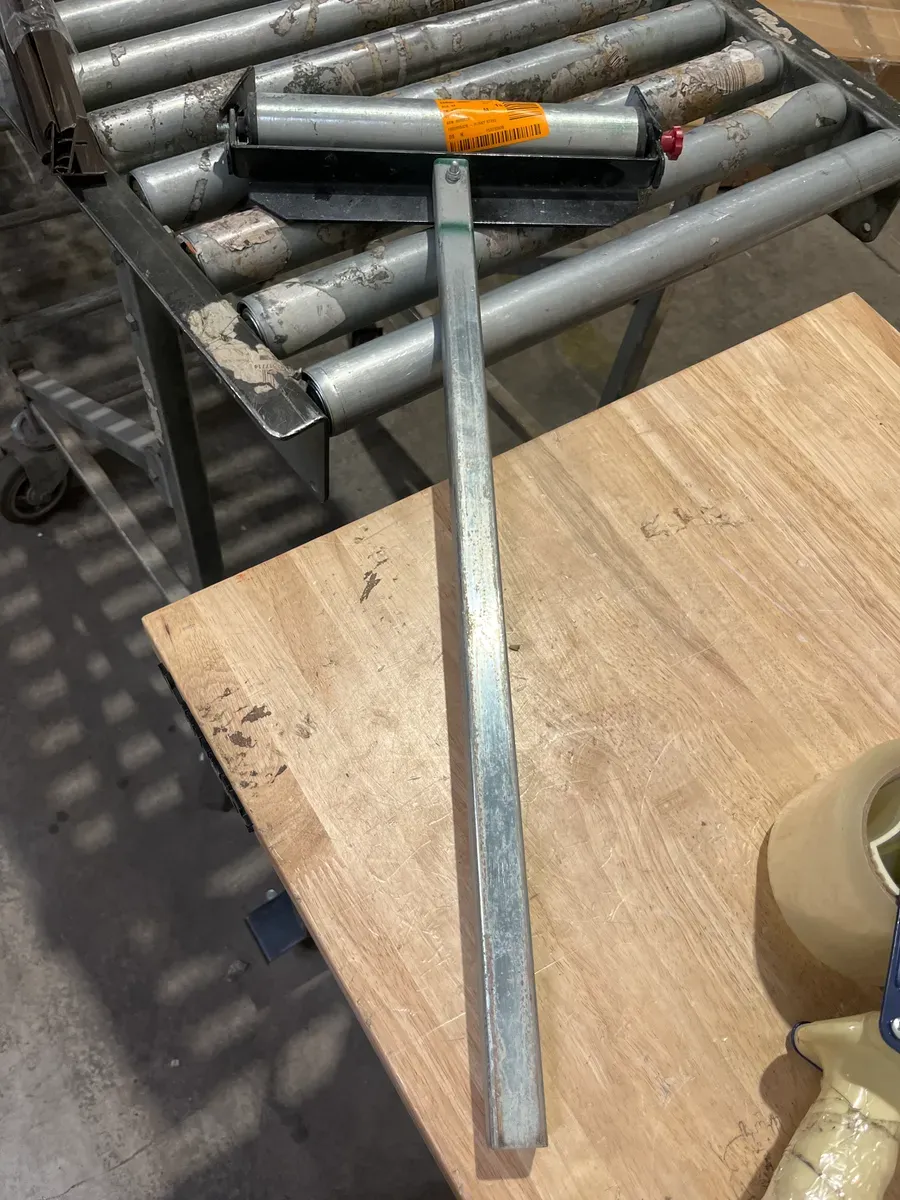 23 in. to 43 in. Stationary Steel Roller Stand with Edge Guide - image 2