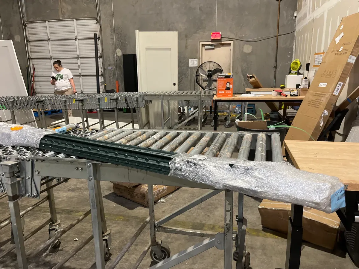 1-3/4 in. x 3-1/2 in. x 6 ft. Green Steel Fence T-Post with Anchor Plate - image 3