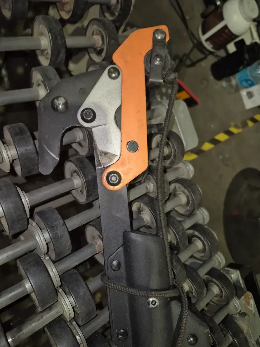 1.25 in. Cut Capacity Steel Titanium Coated Cutting Blade 15 in. Fiberglass/Alum Pole Chain Drive 16 ft. Tree Pruner - image 2