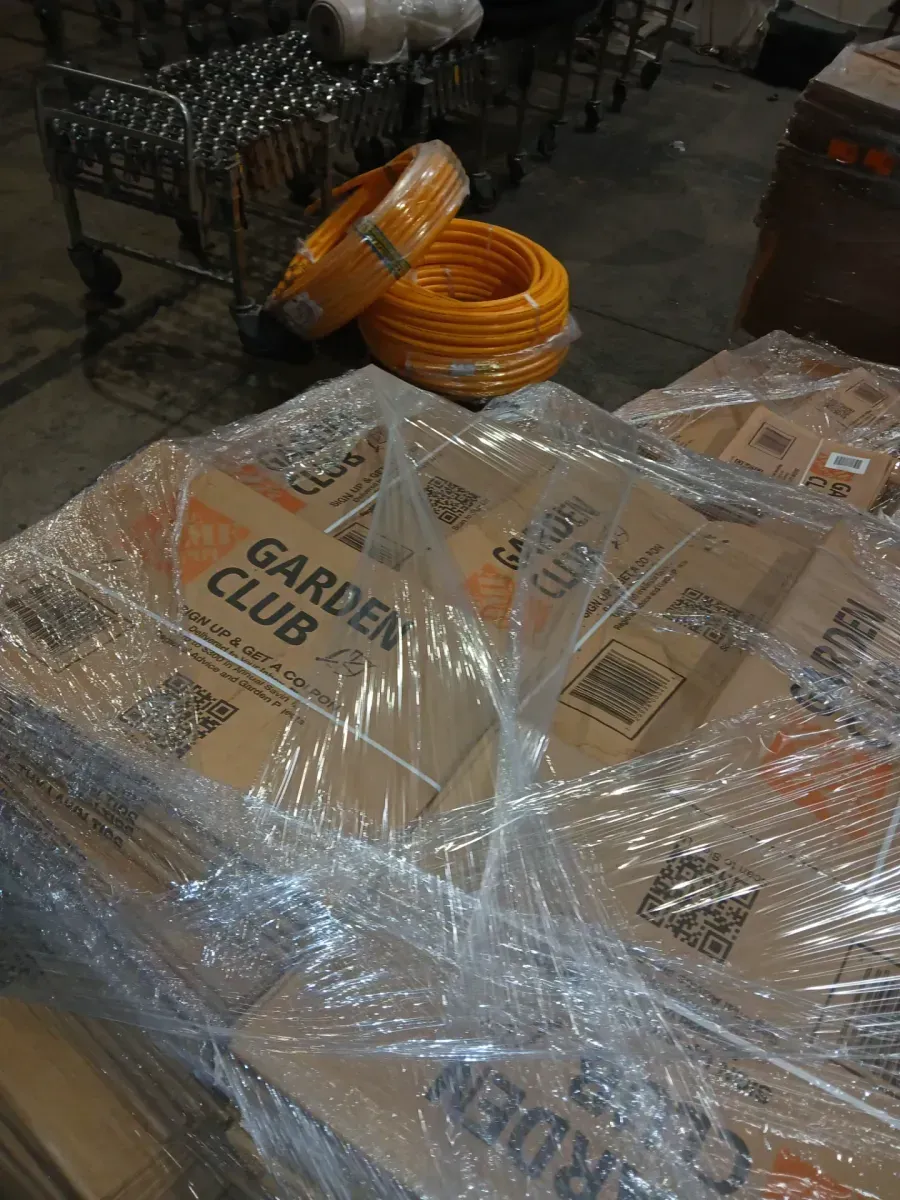 Pallet of bags garden club  - image 4