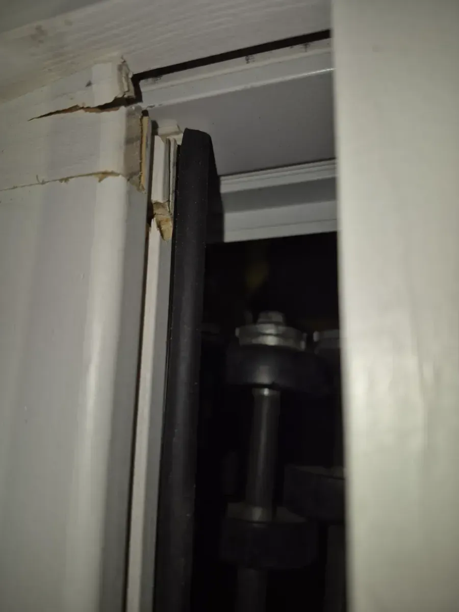 35 in. x 59 in. V-2500 Series White Vinyl single  Window with Fiberglass Mesh Screen - image 4