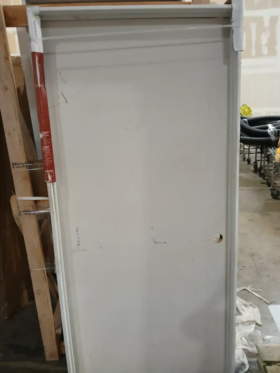 **has minor dents snd scratches **036 in. x 80 in. No Panel Left-Handed Primed Composite Hollow Core Single Prehung Interior Door 4-9/16 in. Flat Jamb - image 5