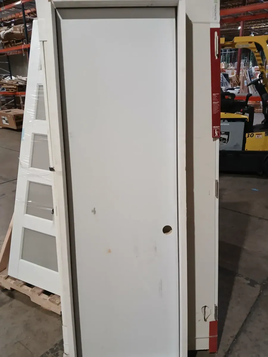 **broken frame**24 in. x 80 in. Premium Flush Primed White Left-Hand Outswing Steel Prehung Front Door with 4-9/16 in. Frame - image 3