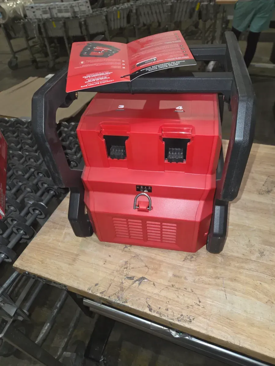M18 18V Lithium-Ion Cordless 3600-Watt/1800-Watt Battery Powered Power Supply - image 2