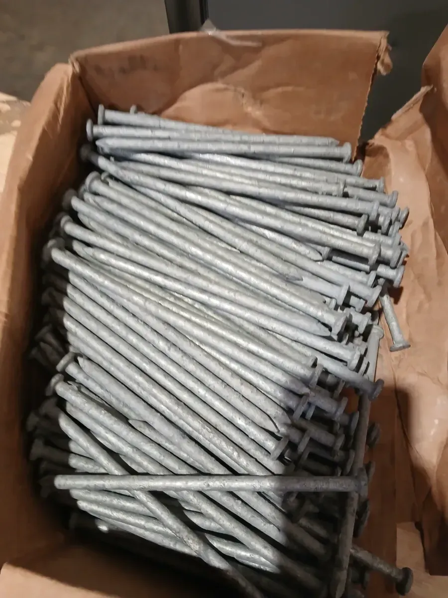 **pack of 150**Hutting grip spike 8"smooth shank  - image 2