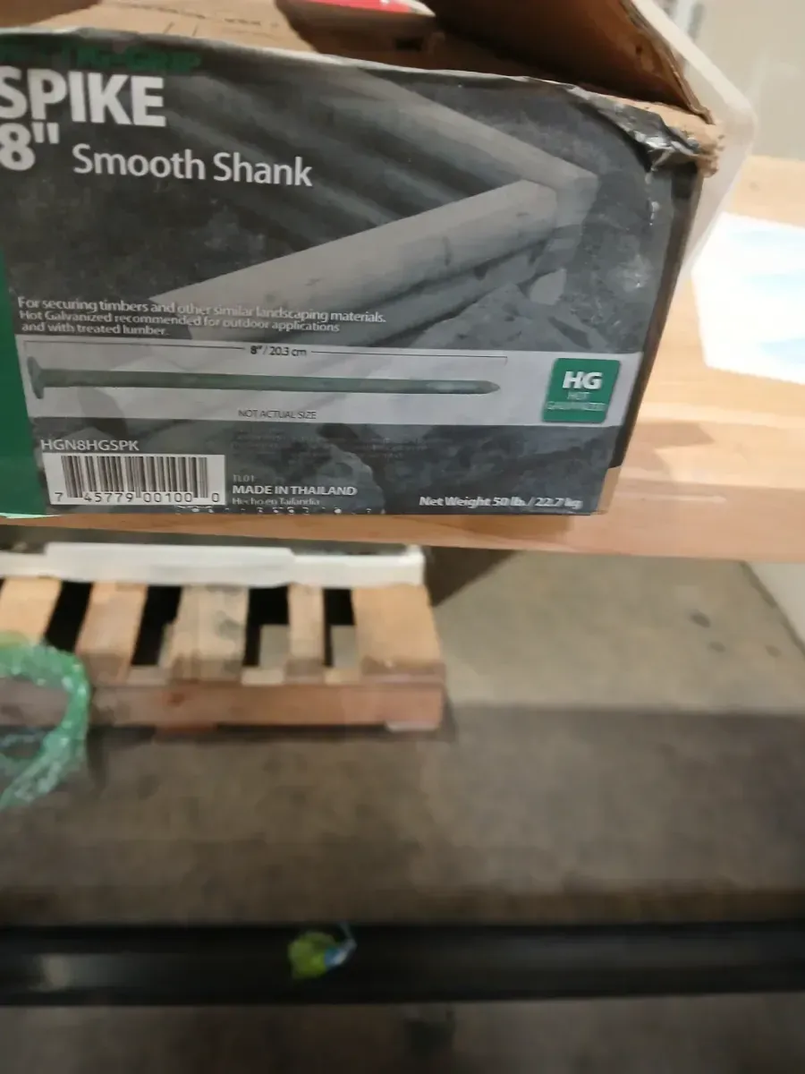 Pack of hitting grip  spike 8"smooth shank  - image 1