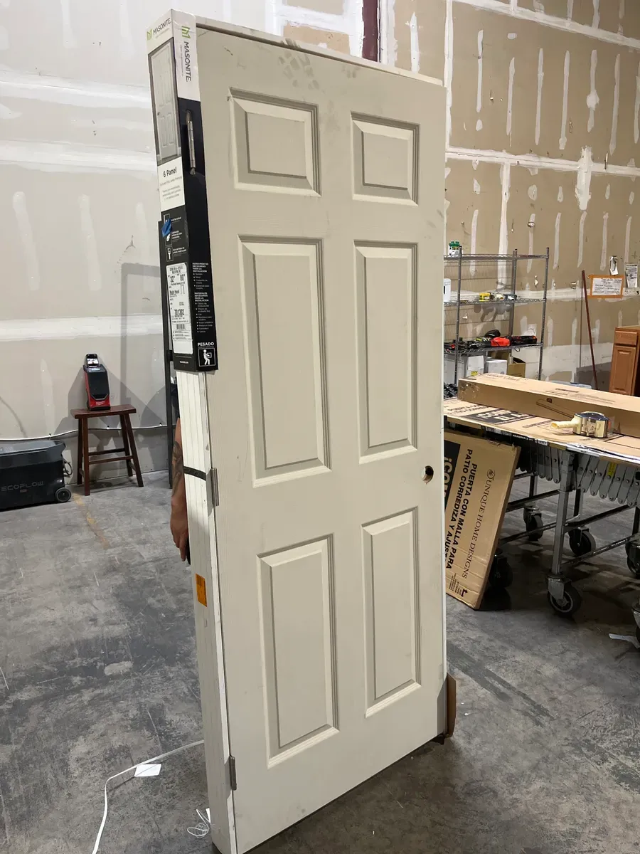 32in. x 80 in. 6 Panel Right-Handed Primed Composite Hollow Core Single Prehung Interior Door 4-9/16 in. Flat Jamb - image 4