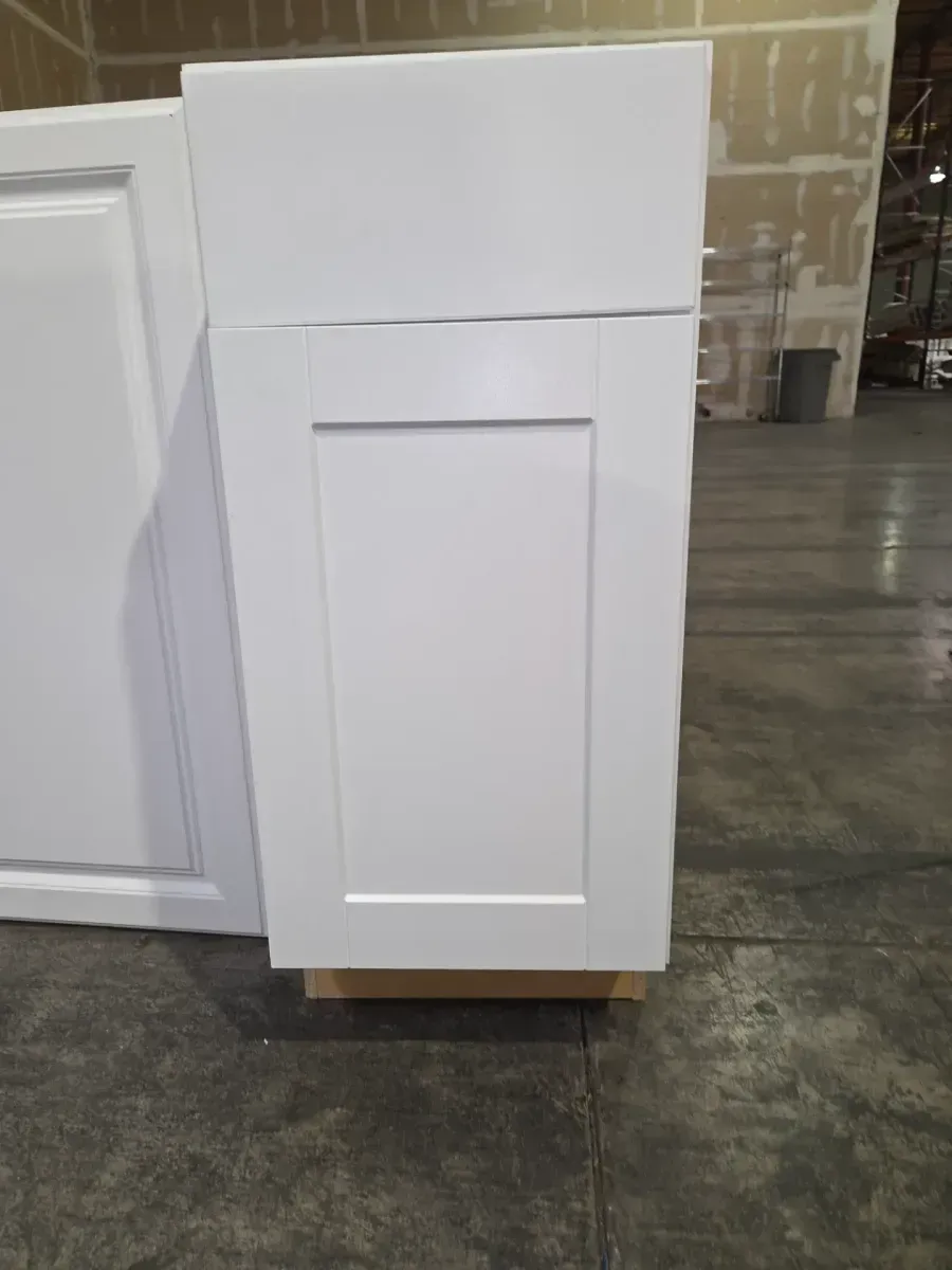 Pack of 6 Assorted Cabinets( 3 upper , 3 lowen ) - image 2