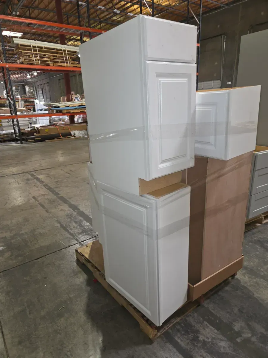 Pack of 6 Assorted Cabinets( 3 upper , 3 lowen ) - image 8