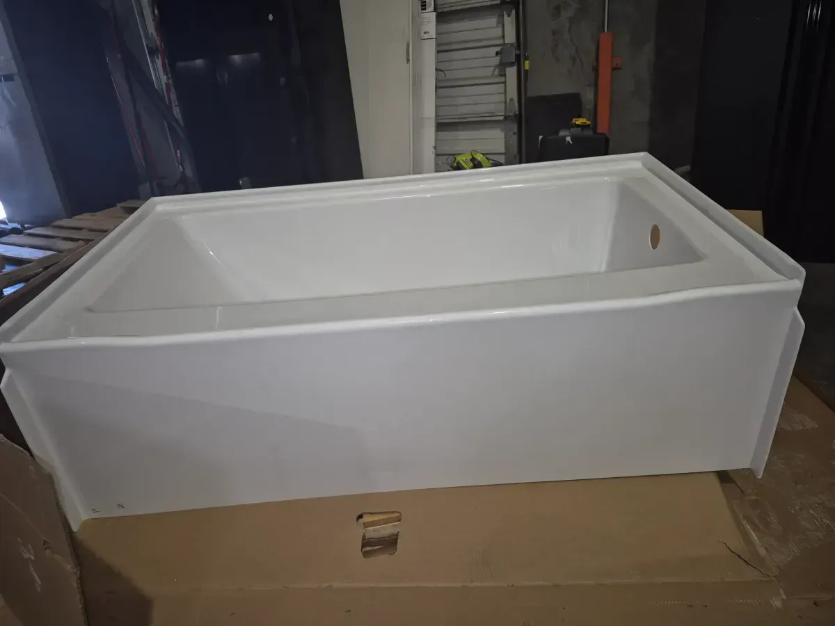 Classic 500 60 in. x 32 in. Alcove Deep Soaking Bathtub with Right Drain in High Gloss White - image 5