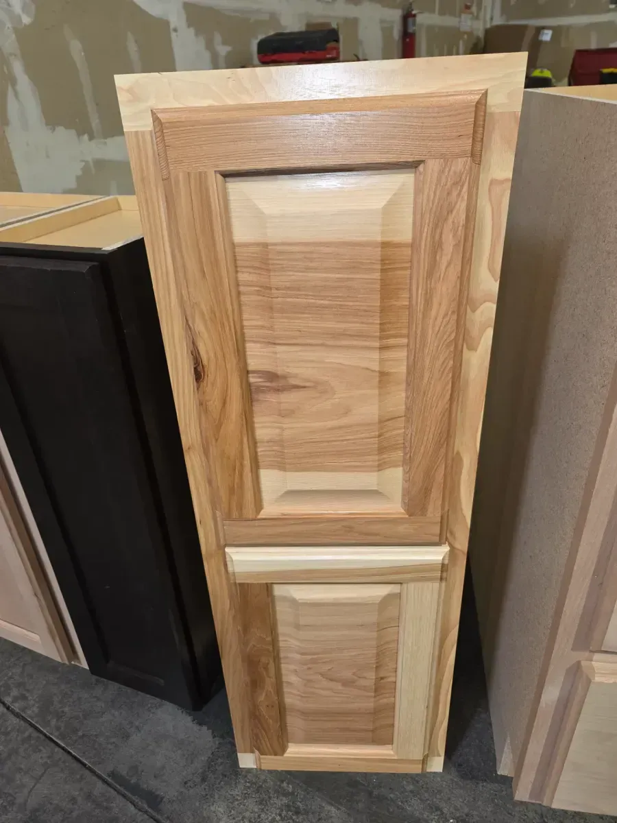 7-pack of mixed cabinets( 3 upper , 4 lower) - image 5