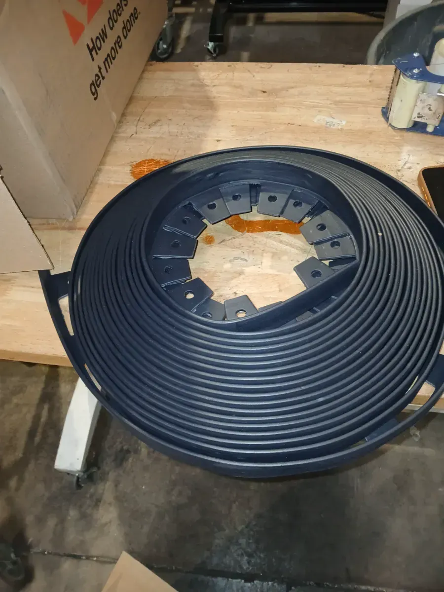 60 ft. No-Dig Plastic Landscape Edging Kit - image 4