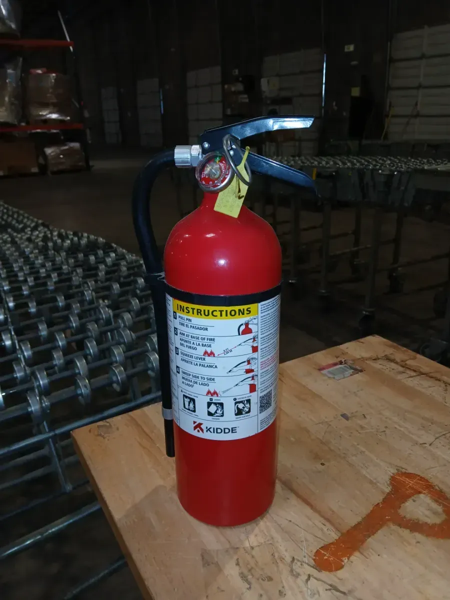 KIDDE Fire Extinguisher: 2.5 lb Extinguisher Capacity, 1A:10B:C, Monoammonium Phosphate - image 2