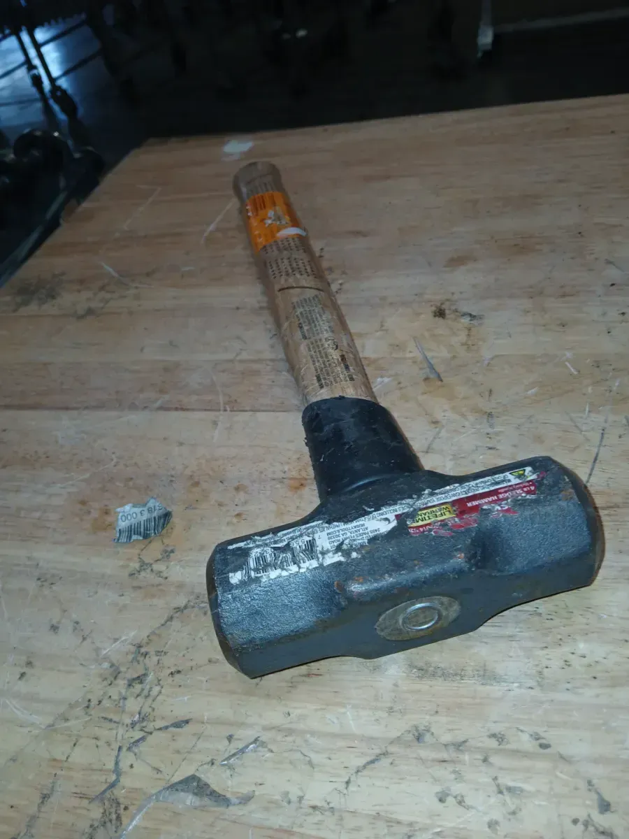4 lb. Engineer Hammer with 16 in. Hickory Handle - image 3