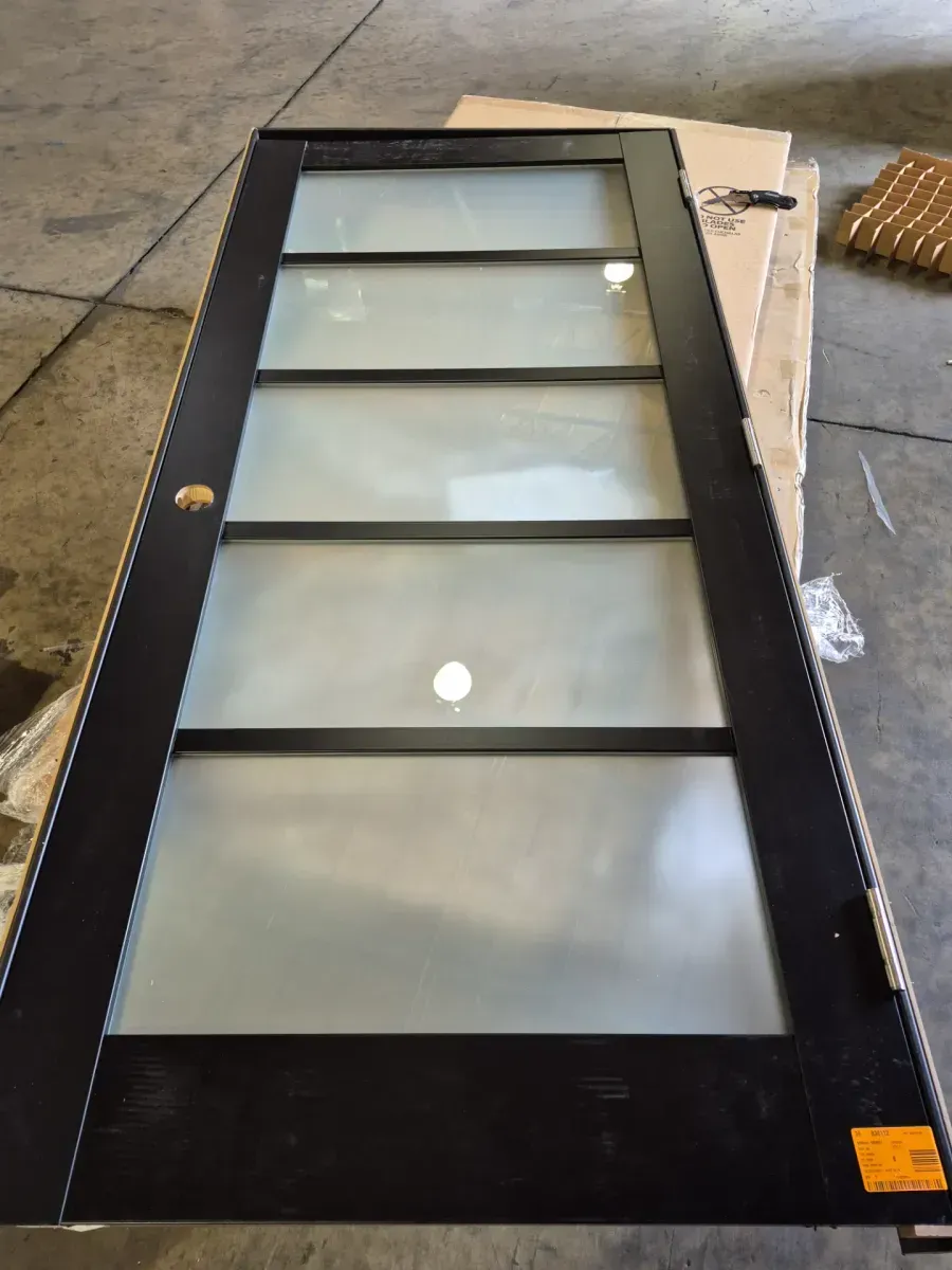 **broken frame**4002 36 in. x 80 in. Left-Hand/Inswing Solid Frosted Glass Black Matte Single Prehung Interior Door with Hardware - image 4