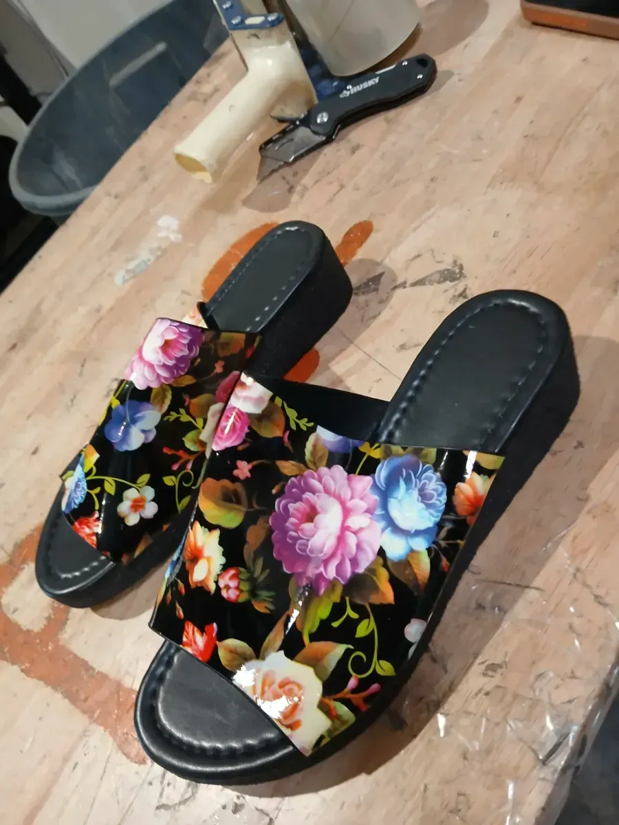 ** Size 9.5 ***  Slippers Women's Floral Print Peep Toe Platform Slippers Summer Women Casual Strap Flats Outdoor Shoes Black Slippers Sandals - image 3