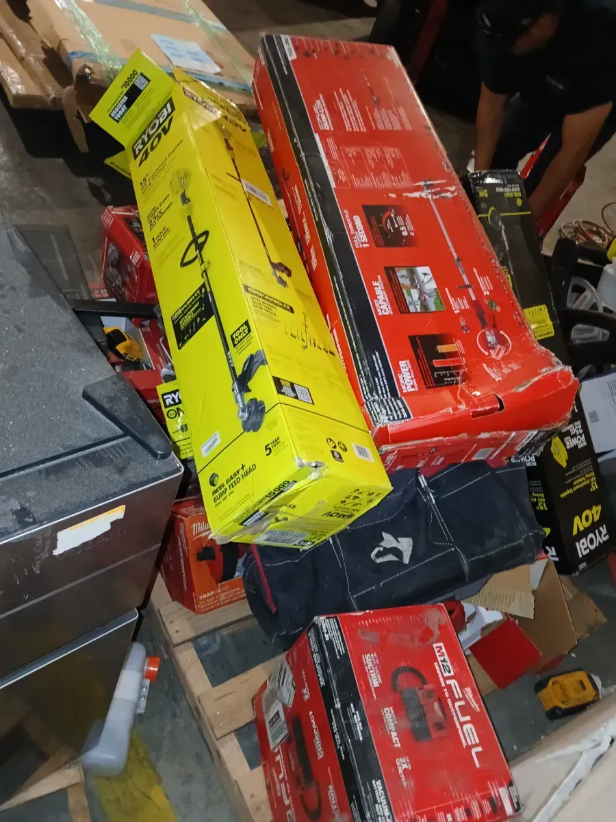 Pallet of tools from various brands—damaged and broken. - image 2