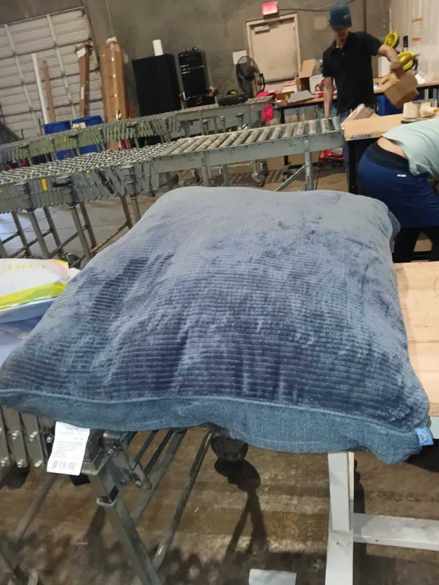 *** pack of 2 *** 40 in. x 30 in. Blue Jacquard Flannel Gusset Bed - image 2