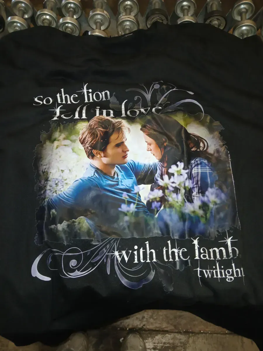 *** Size 3XL *** Twilight T Shirt Edward Cullen Lion in Love with Lamb Adult Short Sleeve T Shirts Twilight Movies Graphic Tees - image 3
