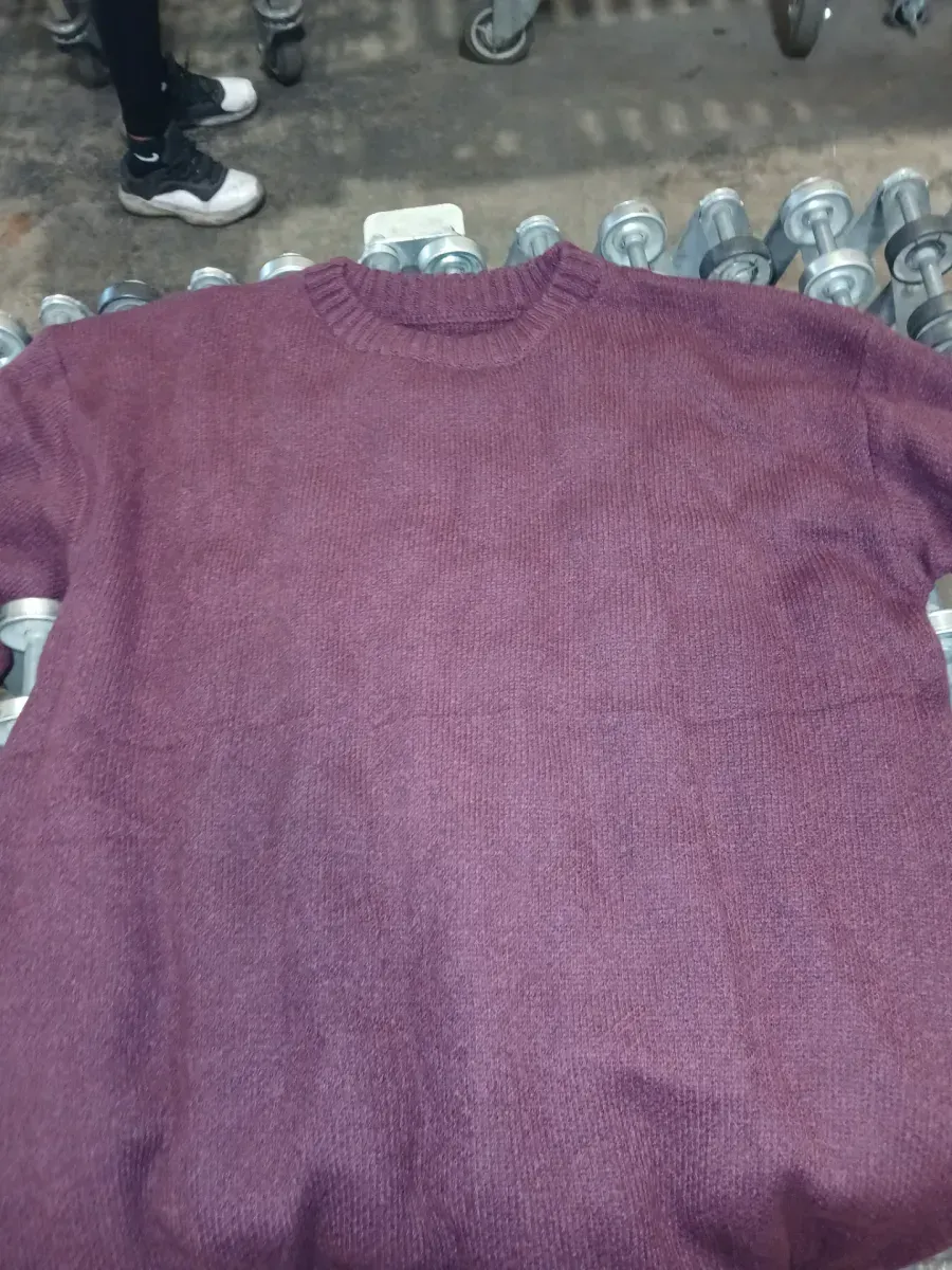 *** Size M *** Kallspin Men’s Wool Blend Crew Neck  - image 4